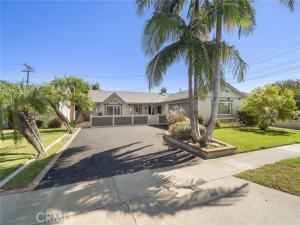 MLS #OC26213001 image #0