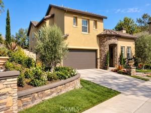 MLS #OC26213172 image #0