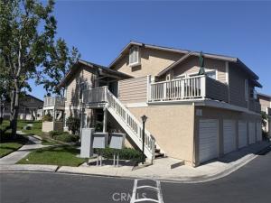 MLS #OC26213431 image #0
