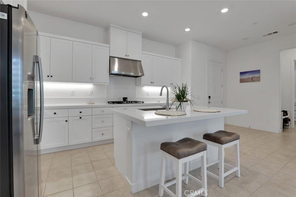 MLS #OC26025652 image #0