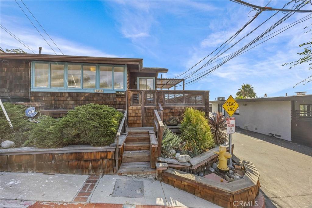 MLS #OC26213632 image #0