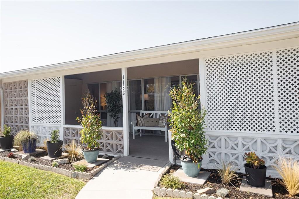 MLS #OC26213737 image #0