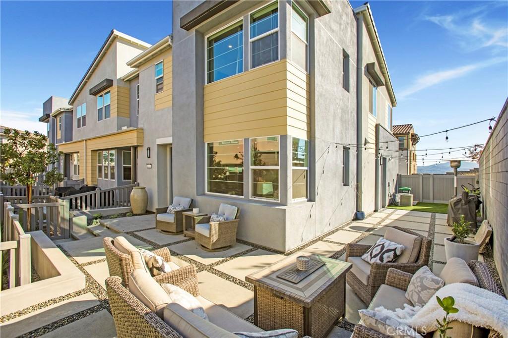 MLS #OC26213875 image #0
