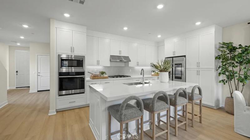 MLS #OC26214061 image #0