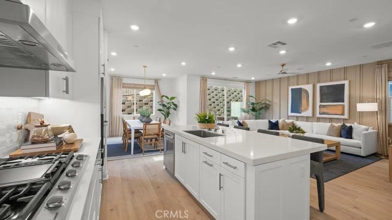 MLS #OC26214080 image #0