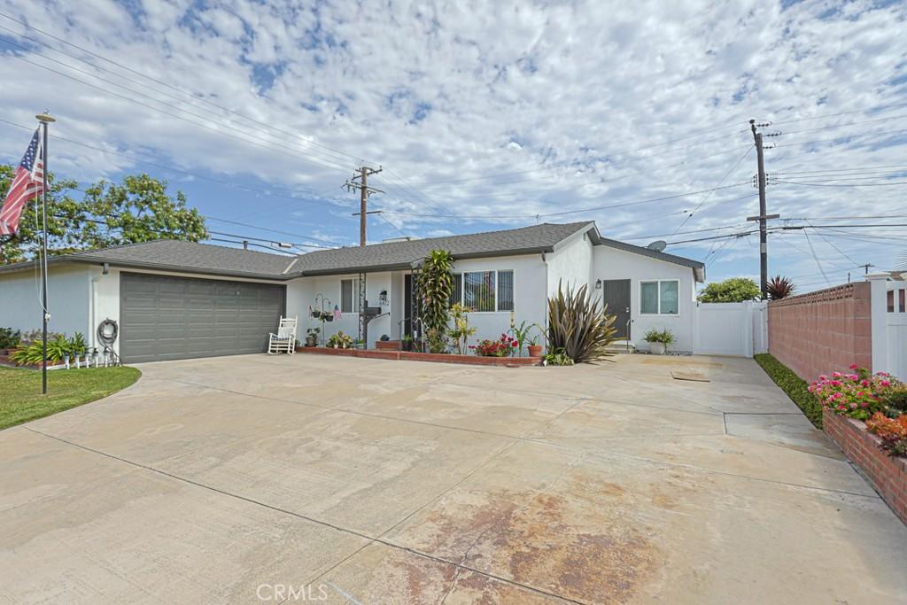 MLS #OC26214269 image #0