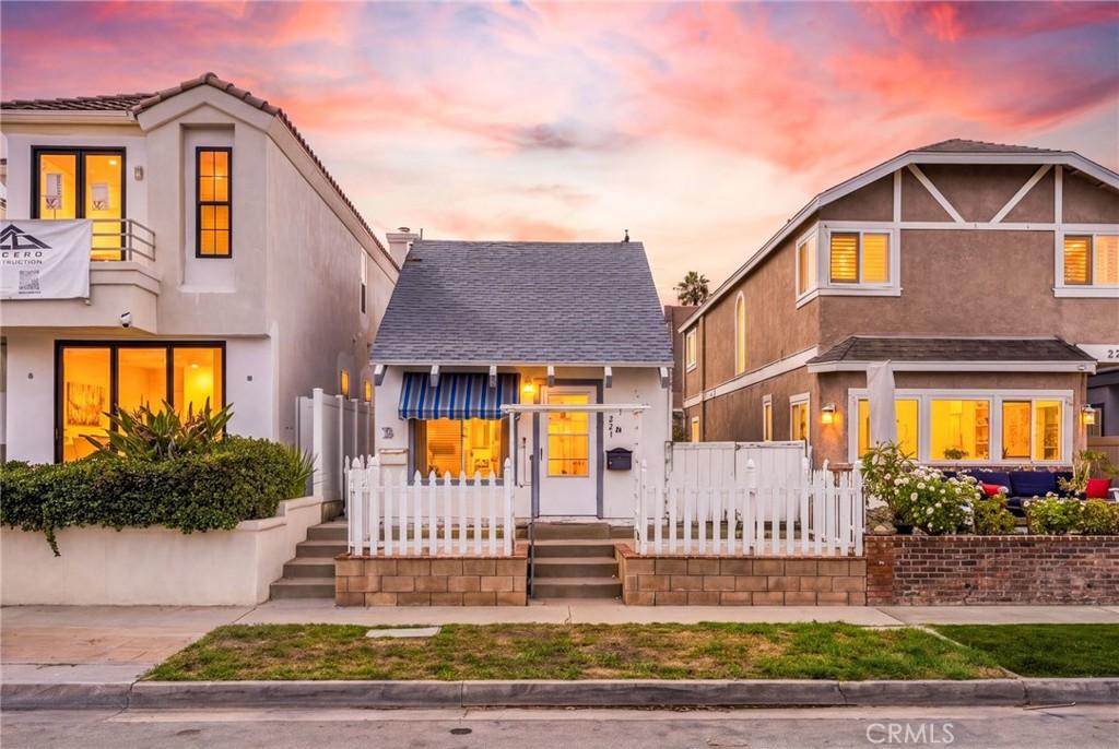 MLS #OC26214285 image #0