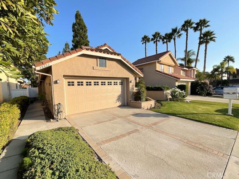 MLS #OC26214327 image #0