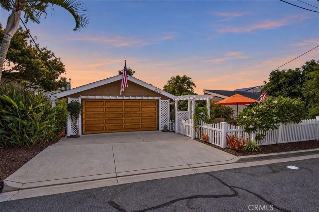 MLS #OC26214680 image #0