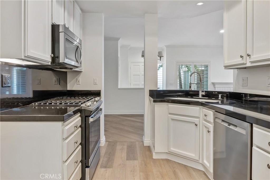 MLS #OC26215137 image #0