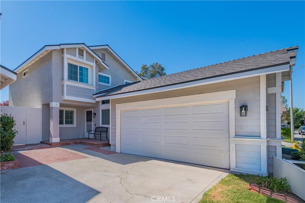 MLS #OC26215490 image #0