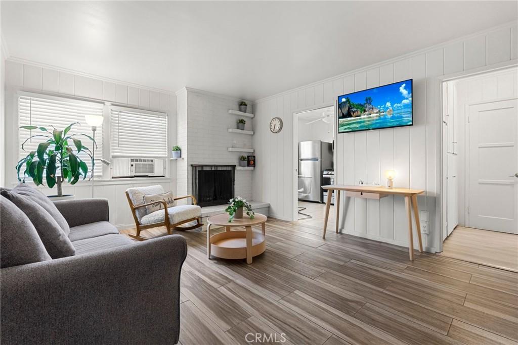 MLS #OC26215567 image #0