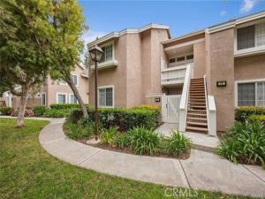 MLS #OC26215711 image #0