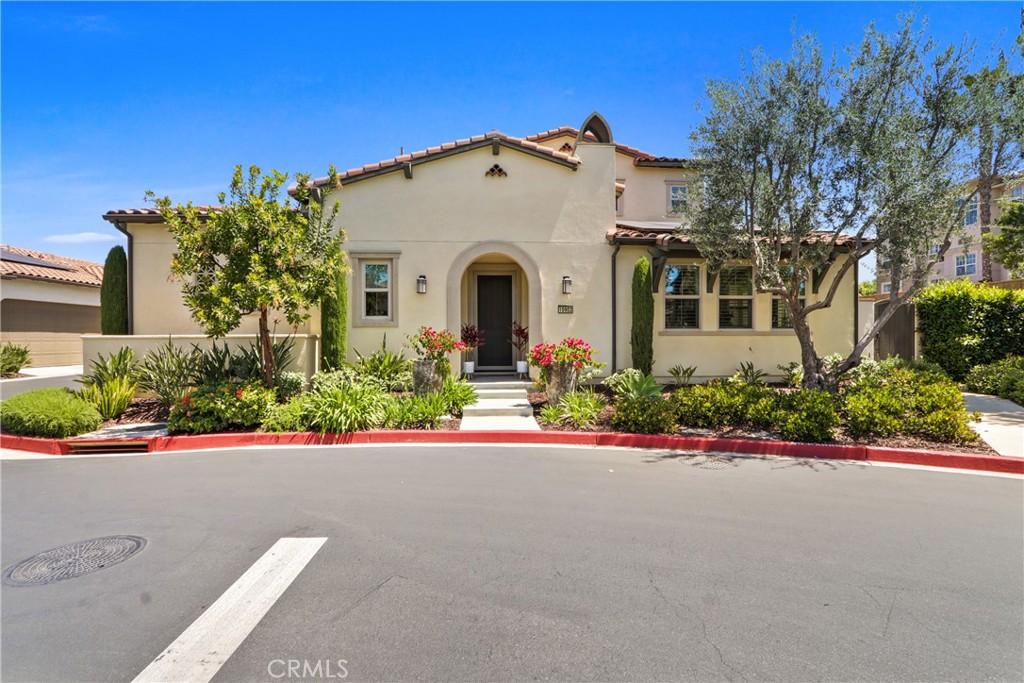 MLS #OC26215831 image #0