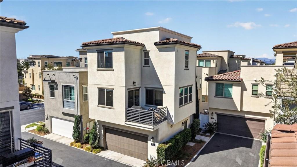 592 S Motif Anaheim CA 92805 | MLS #OC26215897 41 MLS #OC26215897 image #0