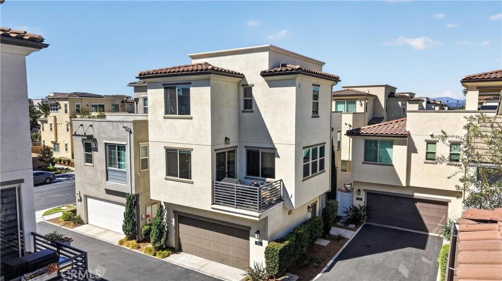 MLS #OC26215897 image #0