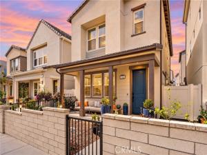 MLS #OC26215977 image #0