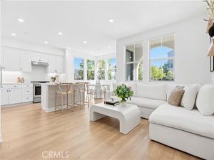 MLS #OC26216286 image #0
