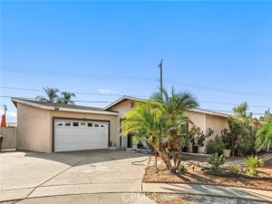 MLS #OC26216439 image #0