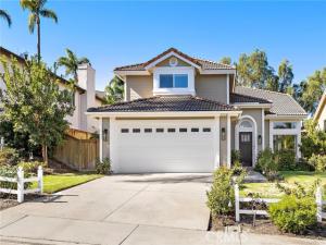 MLS #OC26216550 image #0