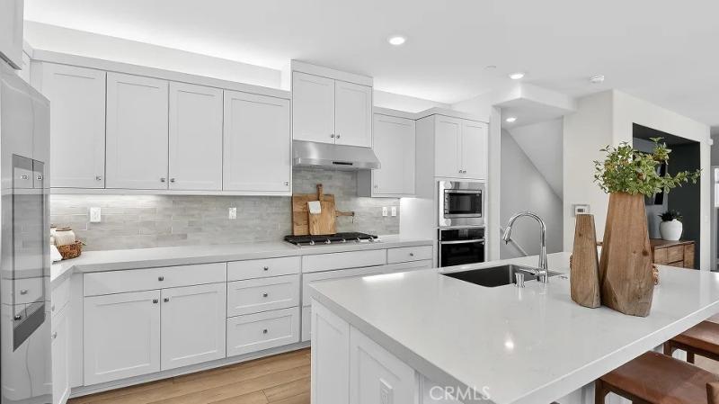 MLS #OC26216627 image #0