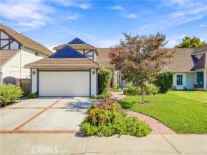 MLS #OC26216717 image #0