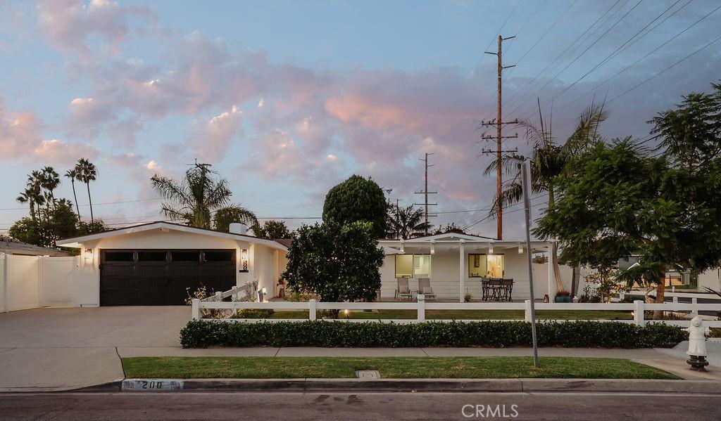 MLS #OC26216736 image #0