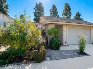 MLS #OC26217023 image #0