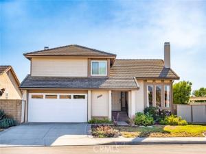 MLS #OC26217124 image #0