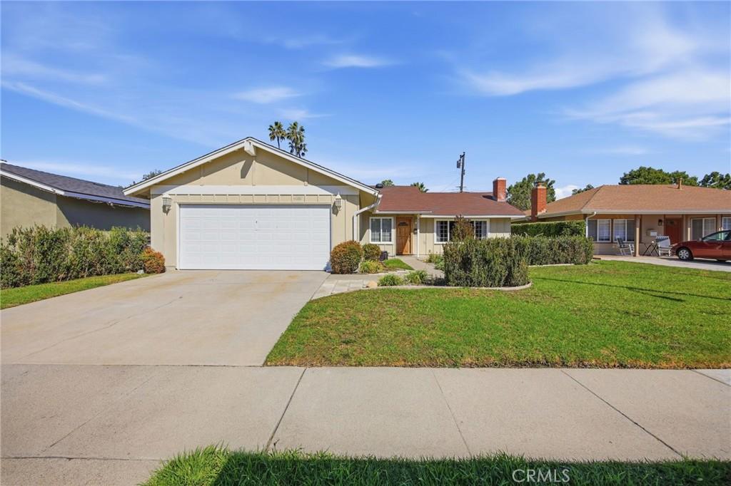 MLS #OC26217542 image #0
