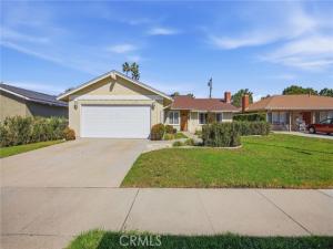 MLS #OC26217542 image #0