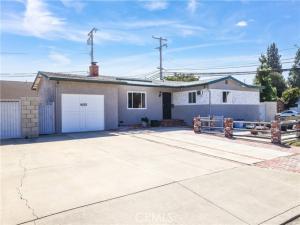 MLS #OC26217909 image #0