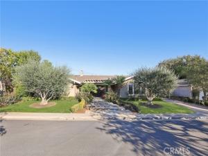 MLS #OC26218107 image #0
