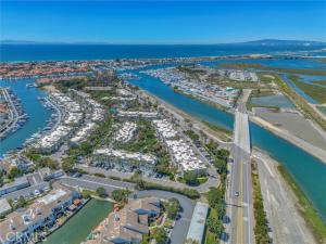 MLS #OC26218114 image #0