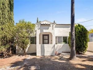 MLS #OC26218219 image #0