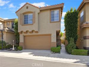 MLS #OC26218384 image #0