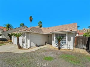 MLS #OC26218450 image #0