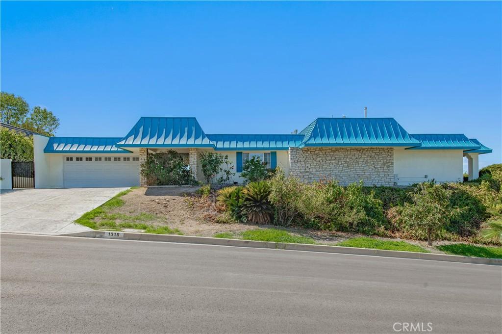 MLS #OC26218565 image #0