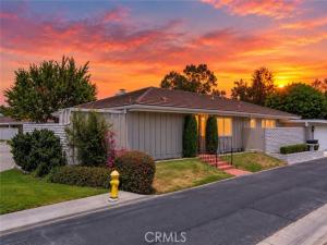 MLS #OC26218610 image #0