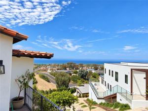 MLS #OC26218668 image #0