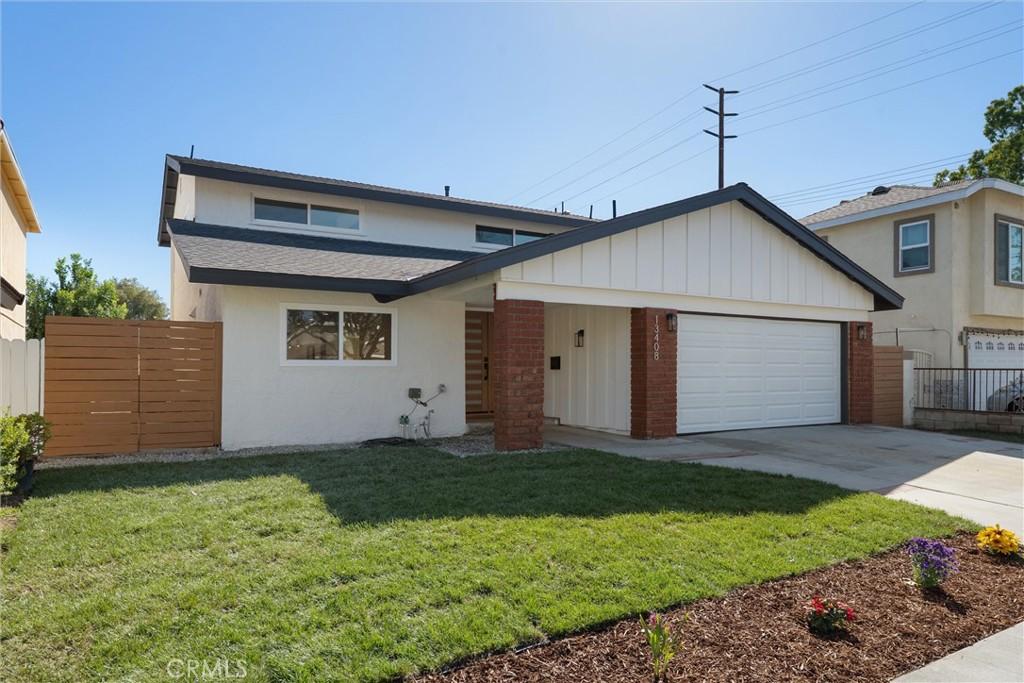MLS #OC26218935 image #0