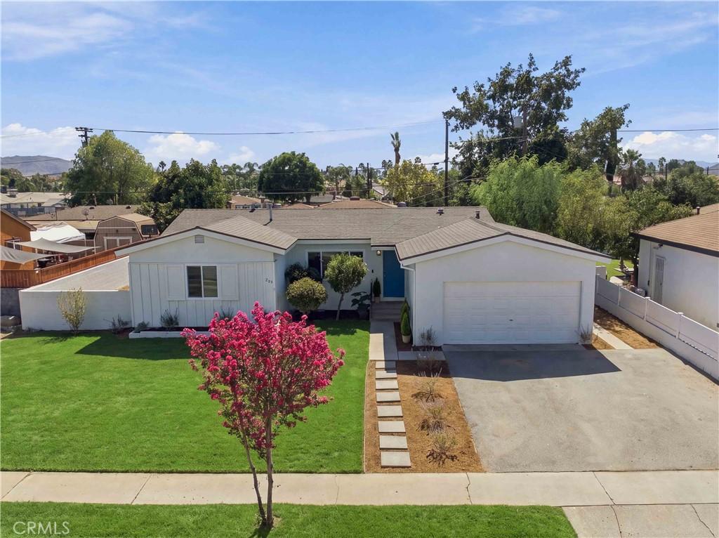 MLS #OC26218973 image #0