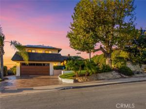 MLS #OC26219224 image #0