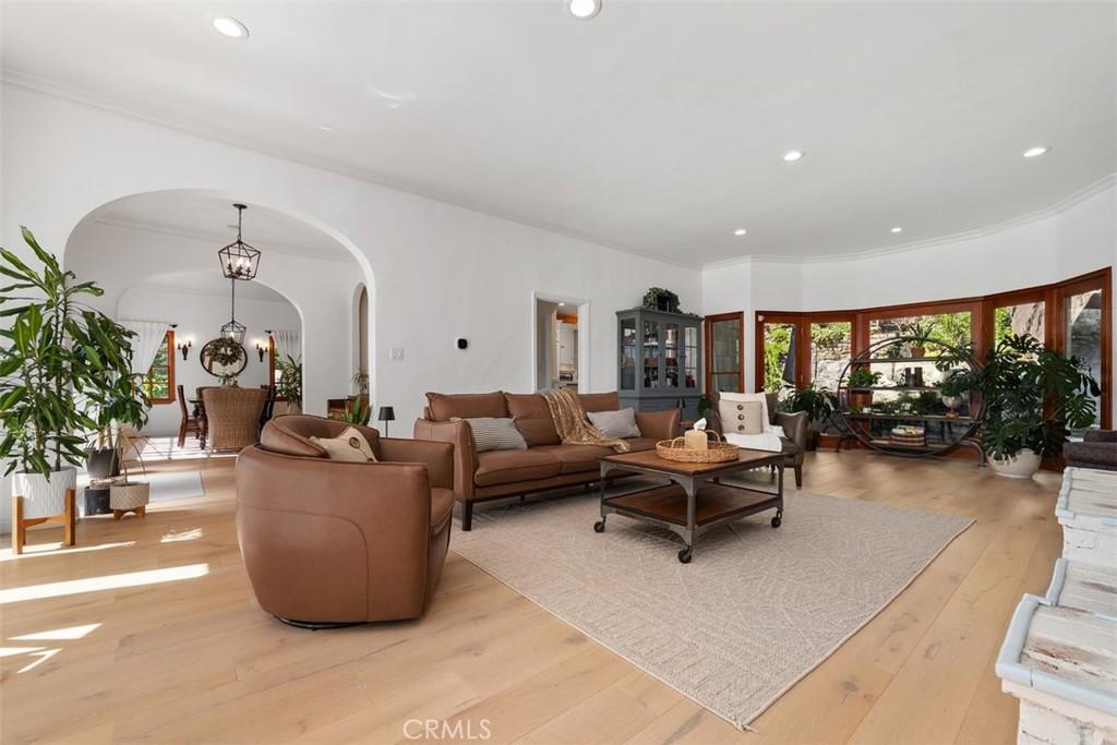 611 Country Club Burbank CA 91501 | MLS #OC26219303 45 MLS #OC26219303 image #0
