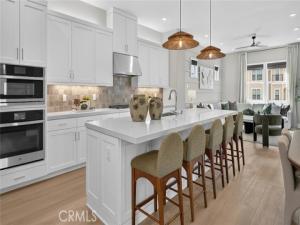 MLS #OC26219324 image #0