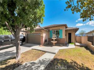 MLS #OC26219385 image #0