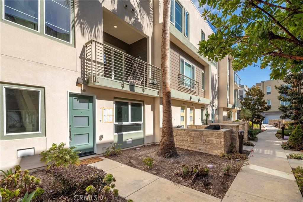 MLS #OC26219622 image #0