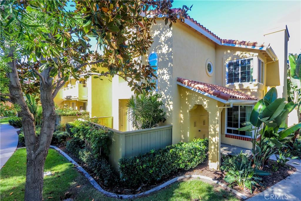 MLS #OC26219644 image #0