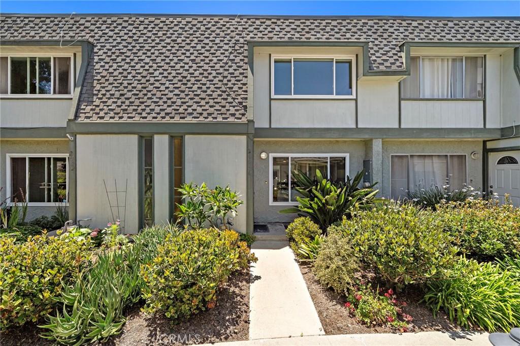 MLS #OC26219854 image #0