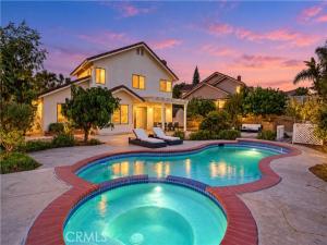 MLS #OC26220235 image #0
